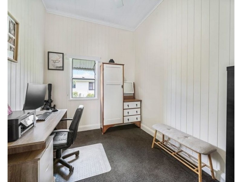 24 Eton Street, Cambooya QLD 4358