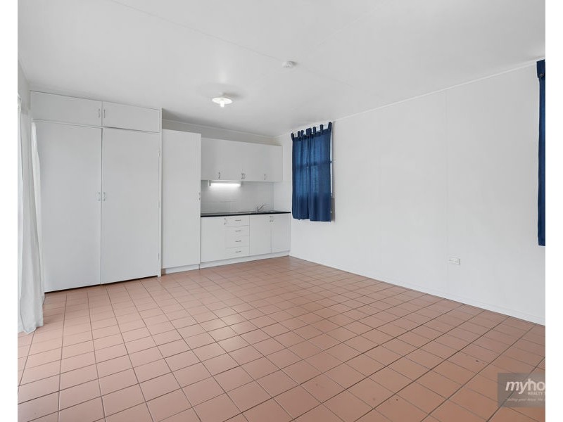 33 Butt Street, Harristown QLD 4350