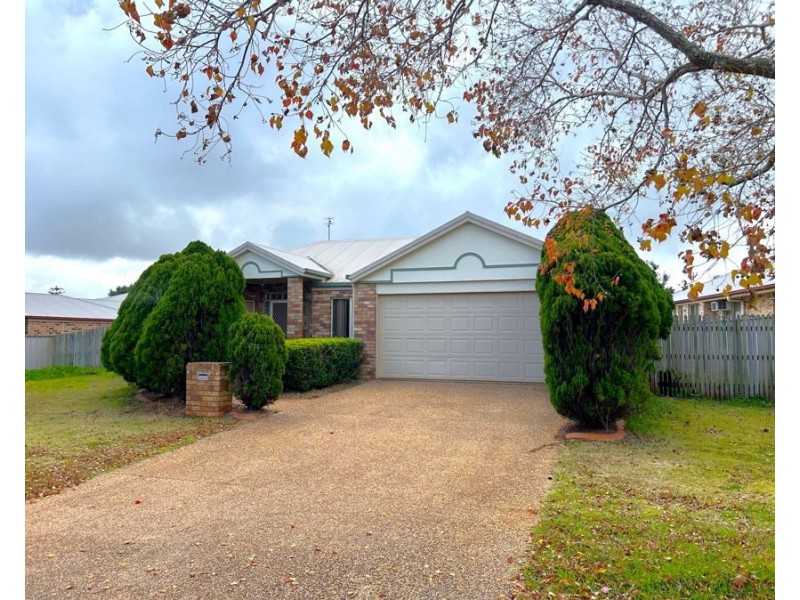 54 Gouldson Drive, Kearneys Spring QLD 4350