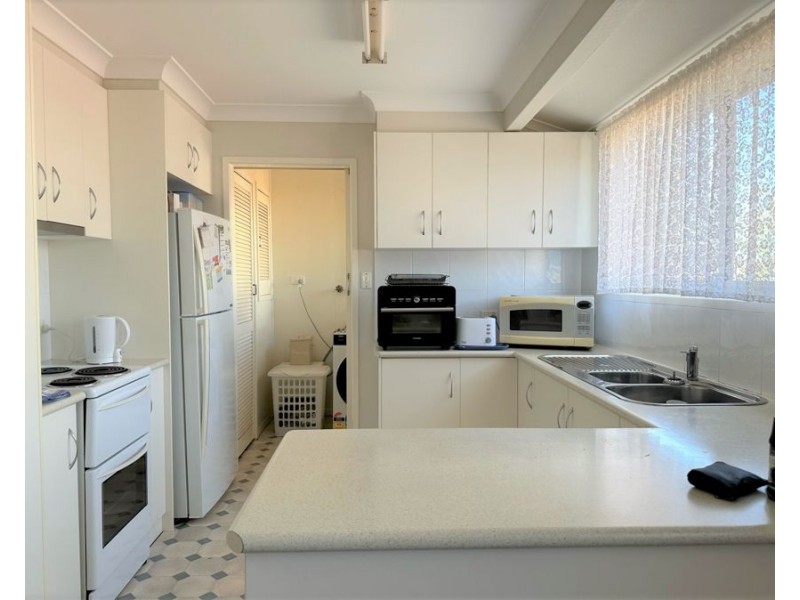 2 Jason Street, Wilsonton Heights QLD 4350