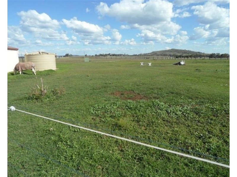 109 Bunkers Hill School Road, Westbrook QLD 4350