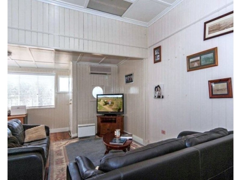 109 Bunkers Hill School Road, Westbrook QLD 4350