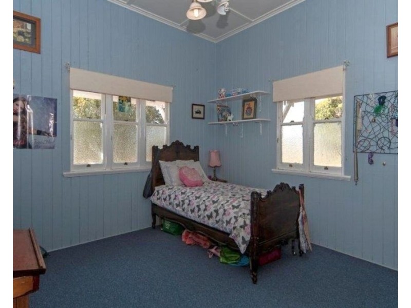 109 Bunkers Hill School Road, Westbrook QLD 4350