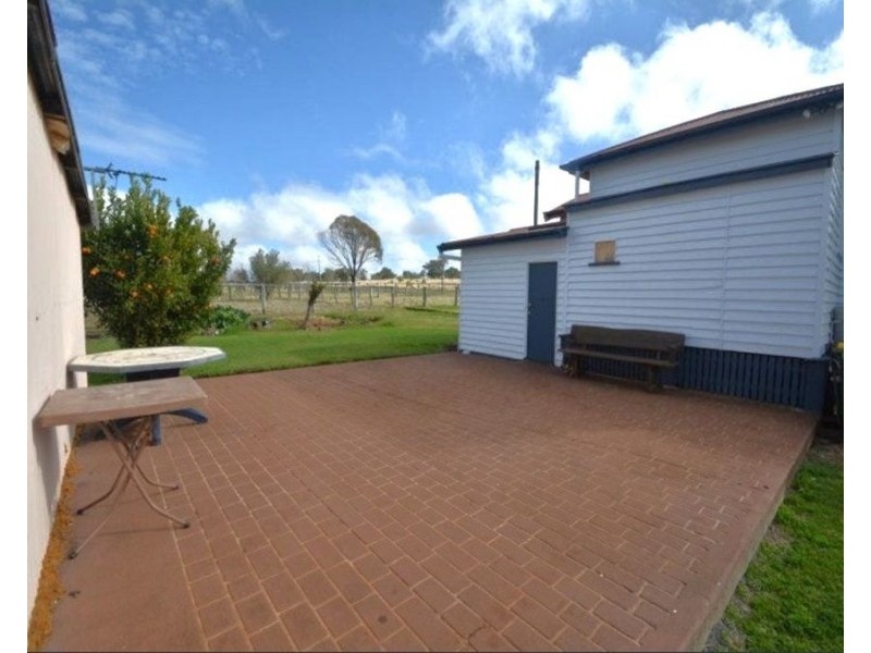 109 Bunkers Hill School Road, Westbrook QLD 4350