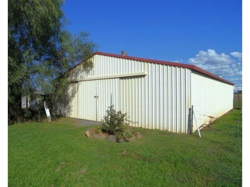 109 Bunkers Hill School Road, Westbrook QLD 4350
