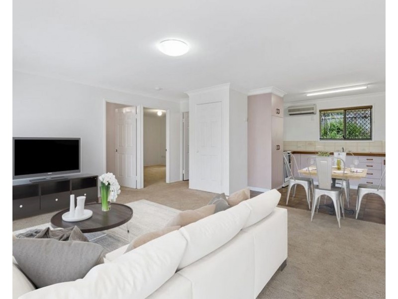 330 Spring Street, Kearneys Spring QLD 4350