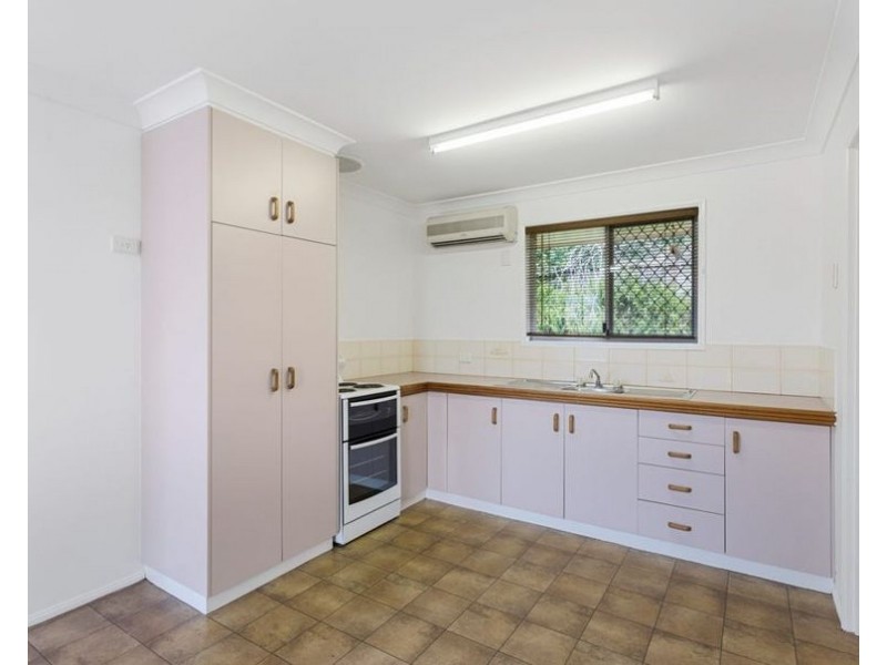 330 Spring Street, Kearneys Spring QLD 4350