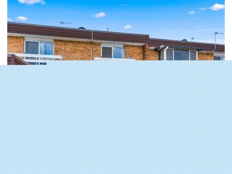 3/9 Whitefriars Street, Rockville QLD 4350