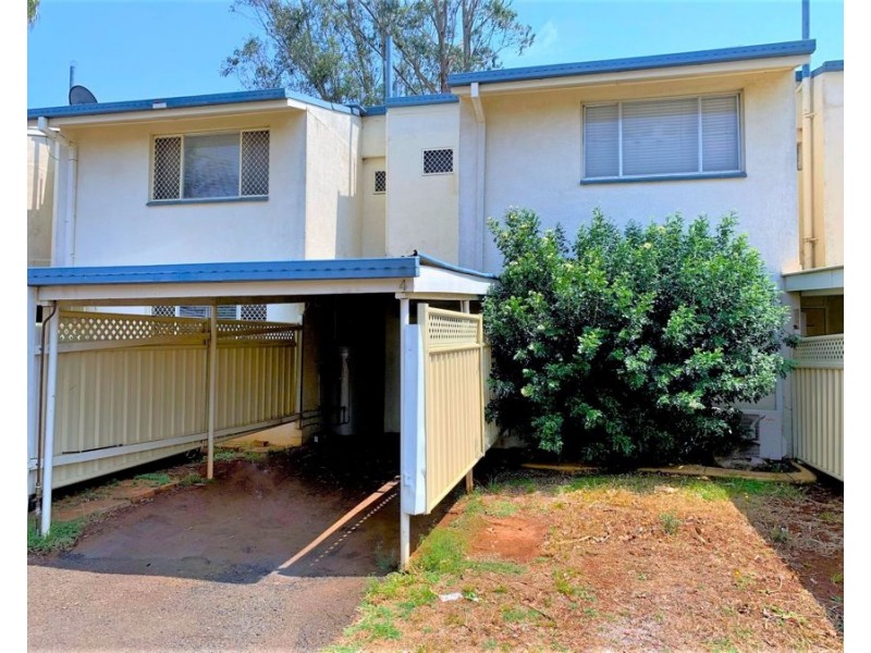 4/329 Hume Street, South Toowoomba QLD 4350