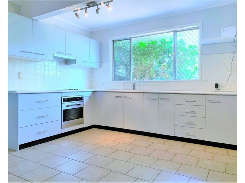4/329 Hume Street, South Toowoomba QLD 4350