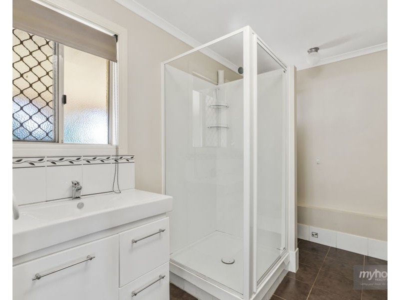 5 Dumba Street, Harristown QLD 4350