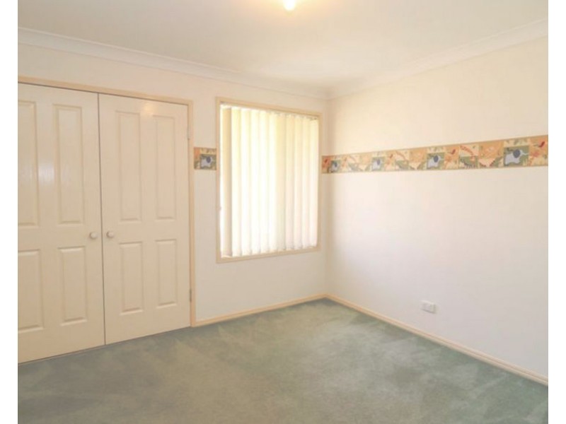 17 Joseph Street, Oakey QLD 4401