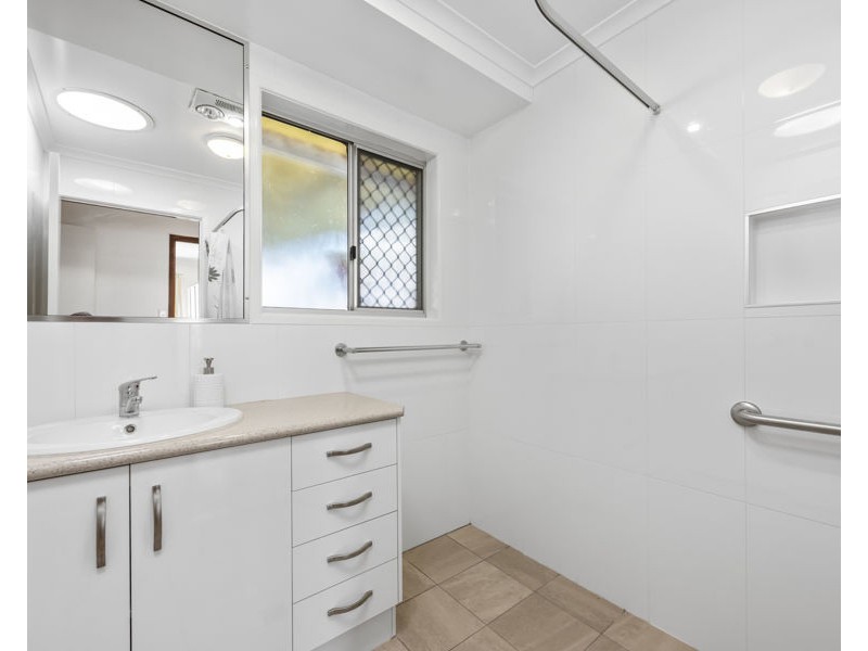 11 Wilkie Street, Oakey QLD 4401