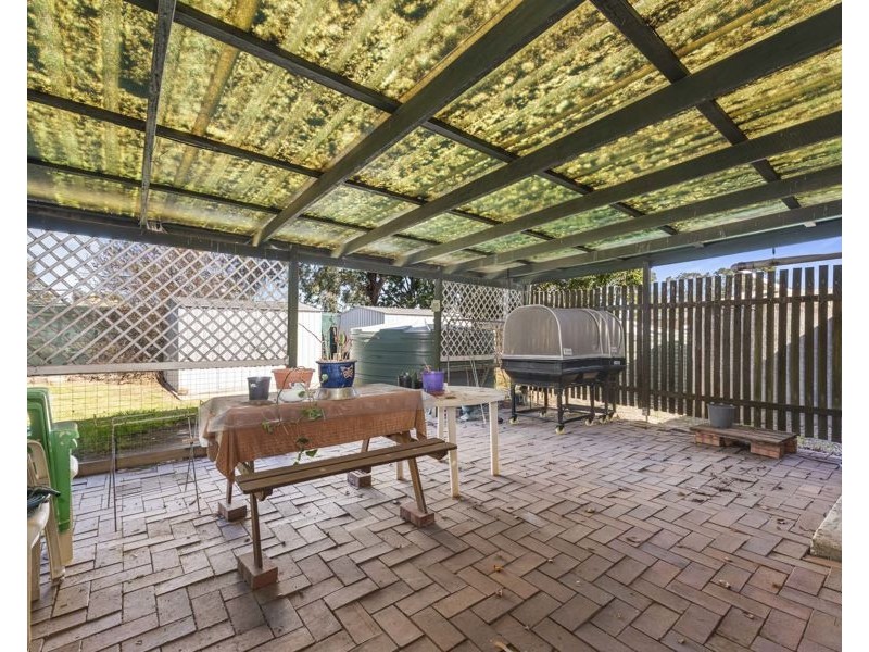 11 Wilkie Street, Oakey QLD 4401