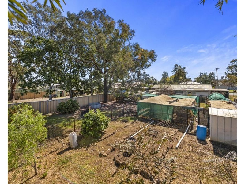 11 Wilkie Street, Oakey QLD 4401