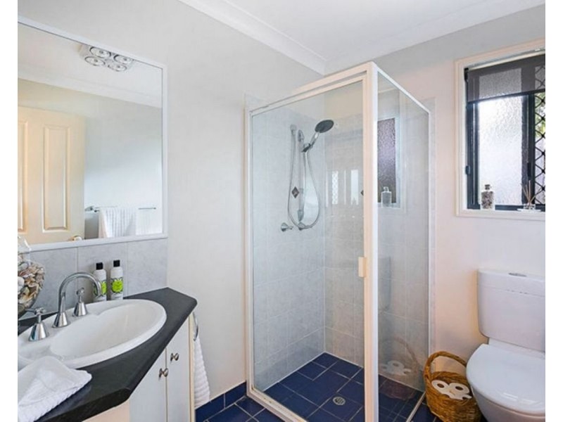 16 Sweetapple Crescent, Centenary Heights QLD 4350