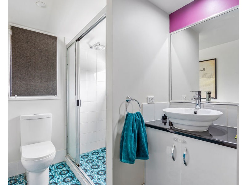 27 Berghofer Drive, Withcott QLD 4352