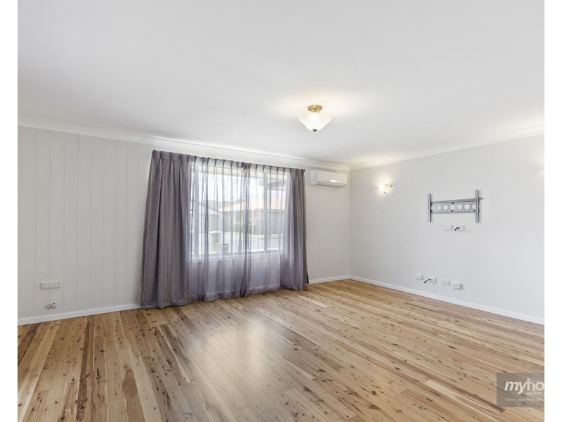 9 Chilla Street, Harristown QLD 4350
