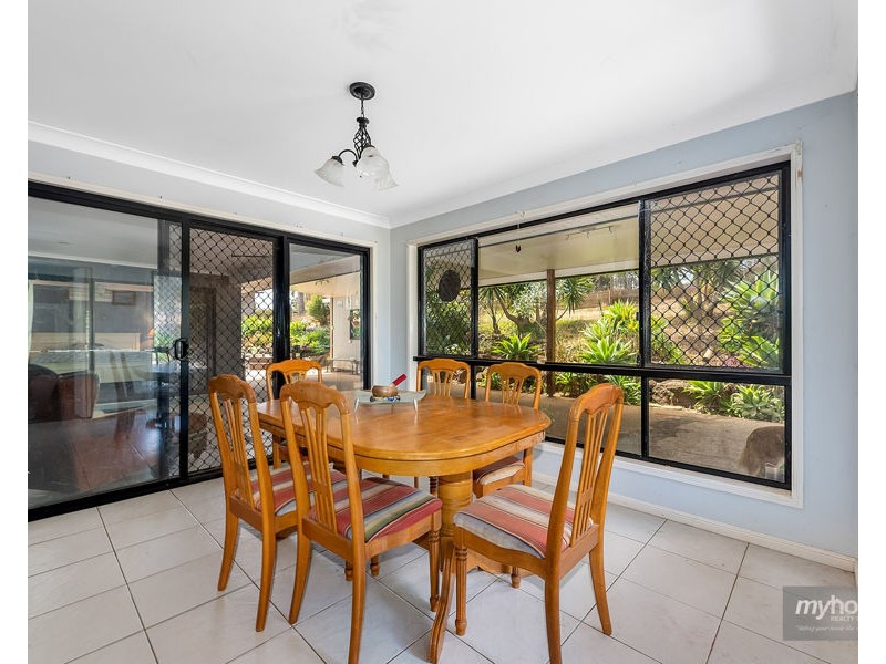 10 Debbie Court, Highfields QLD 4352