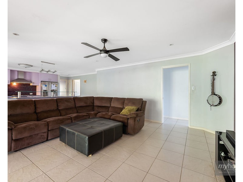 10 Debbie Court, Highfields QLD 4352