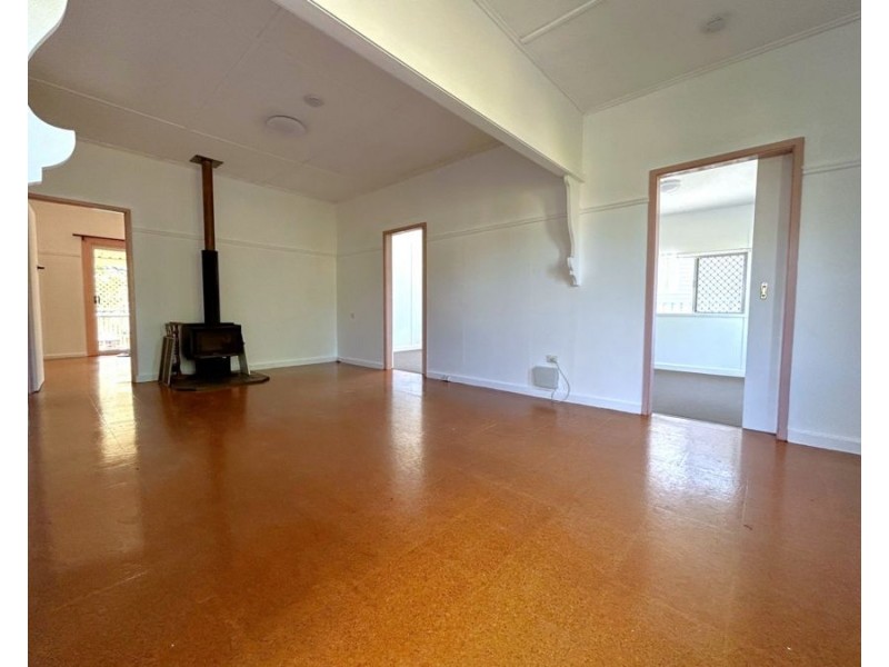 63 Llewellyn Street, Centenary Heights QLD 4350