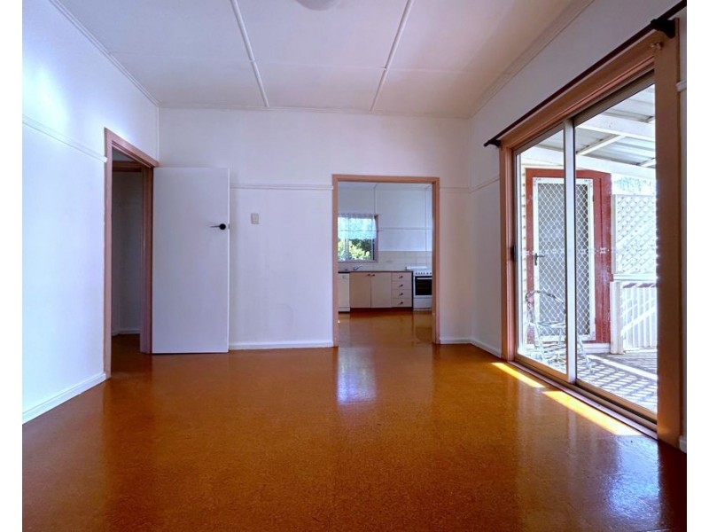 63 Llewellyn Street, Centenary Heights QLD 4350