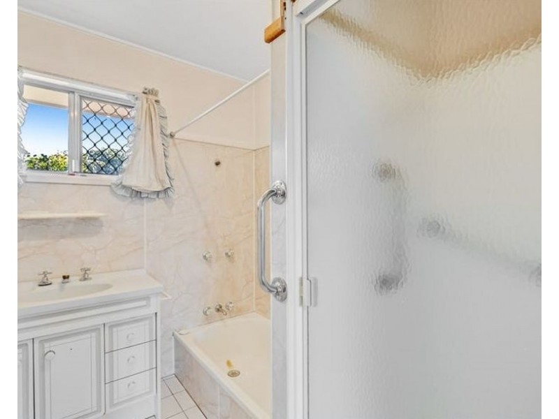 5 Hopps Street, Wilsonton QLD 4350