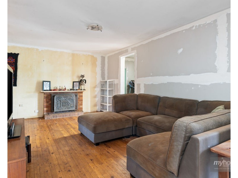 105 Anzac Avenue, Newtown QLD 4350