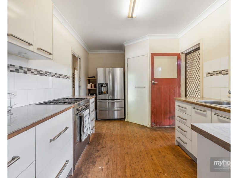 105 Anzac Avenue, Newtown QLD 4350