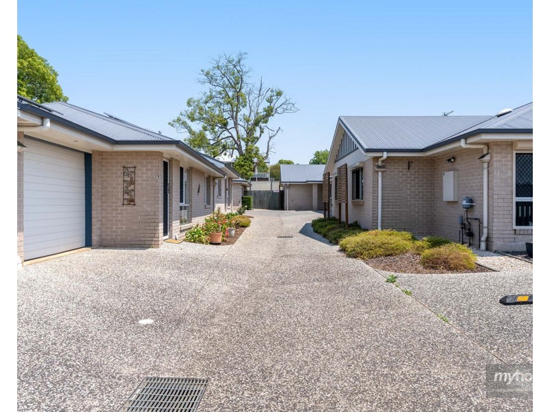 4/11 Hillside Street, Newtown QLD 4350