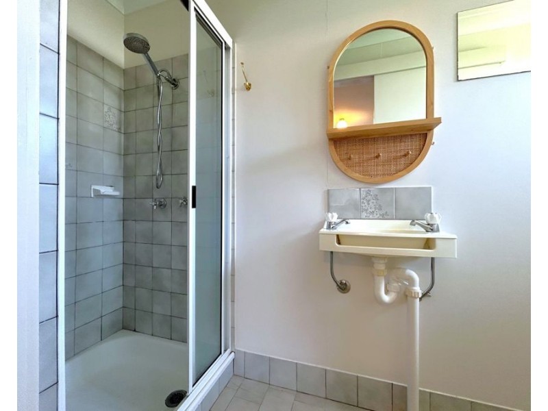 Room 1/16 Lindberg Street, Wilsonton QLD 4350