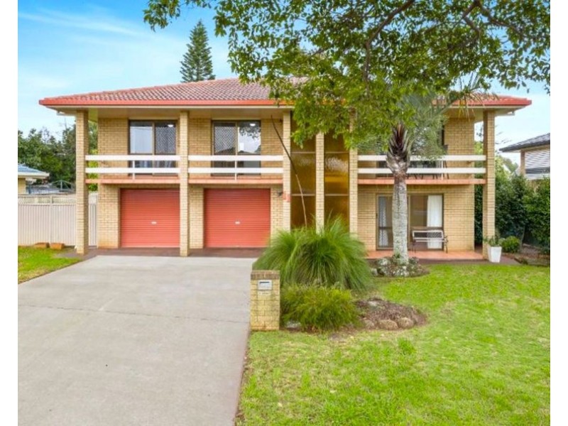 11 Homestead Avenue, Harristown QLD 4350