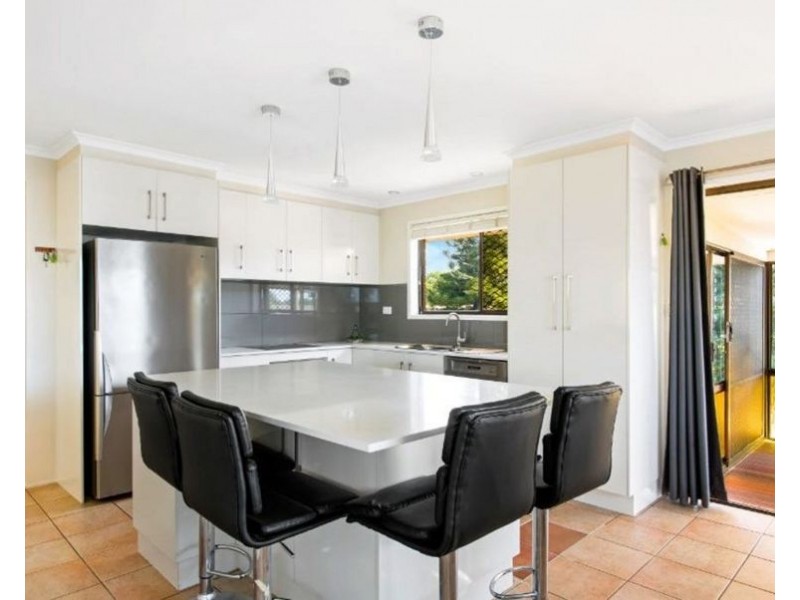 11 Homestead Avenue, Harristown QLD 4350