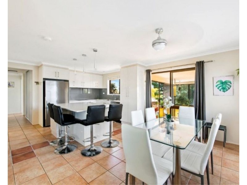 11 Homestead Avenue, Harristown QLD 4350