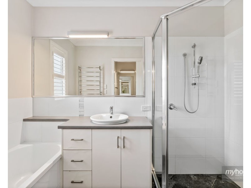 1 Explorer Court, Gowrie Junction QLD 4352