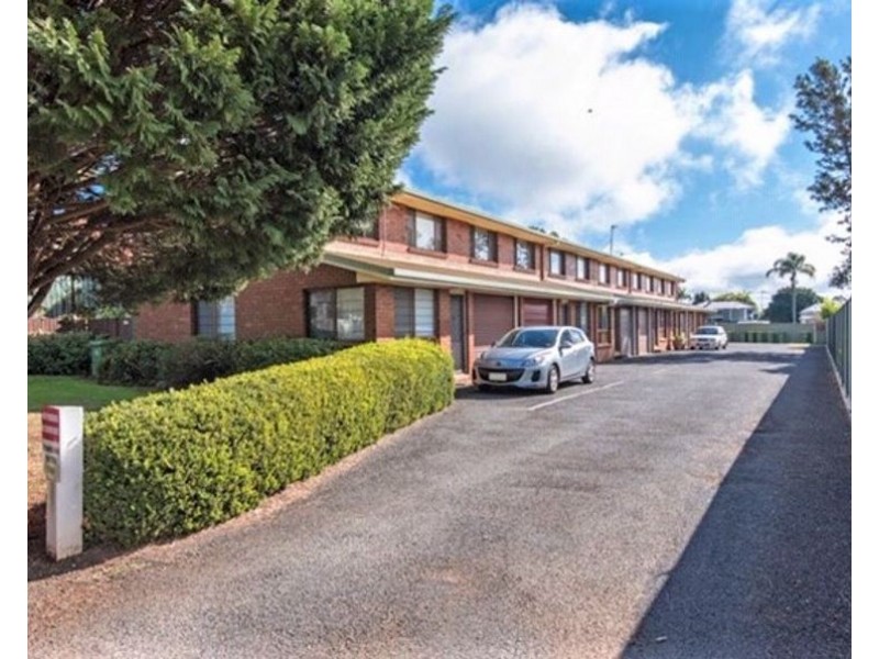6/15 Edith Street, Newtown QLD 4350
