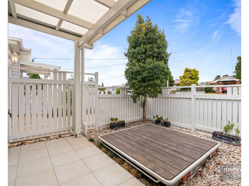 1/11 Roberts Street, South Toowoomba QLD 4350