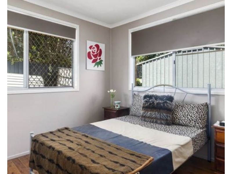 6 Athol Street, Harlaxton QLD 4350