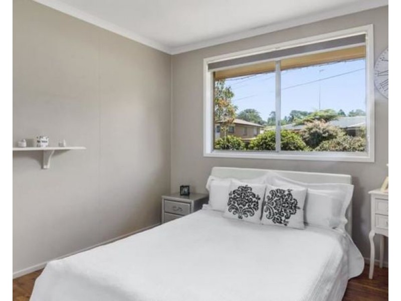 6 Athol Street, Harlaxton QLD 4350
