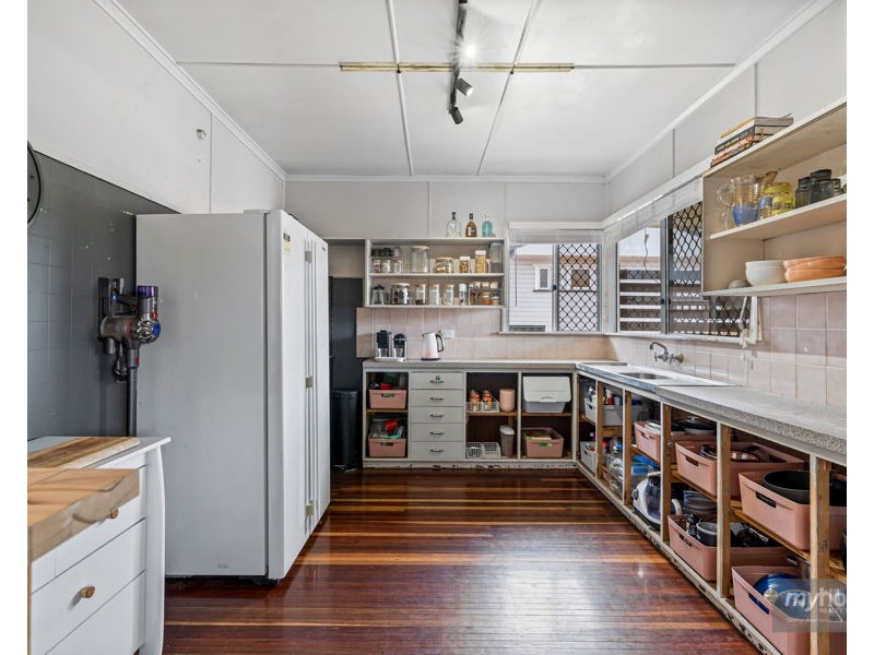 143 Stephen Street, Harristown QLD 4350