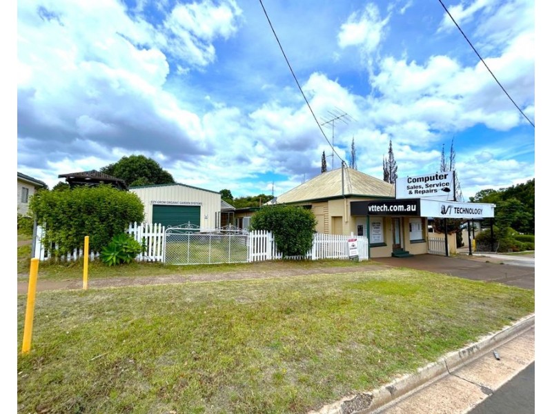 130 Ruthven Street, Harlaxton QLD 4350