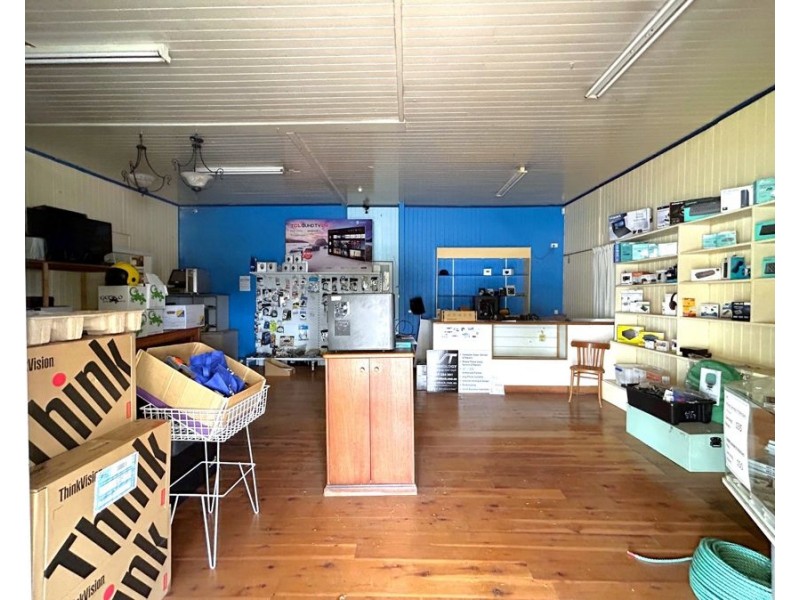 130 Ruthven Street, Harlaxton QLD 4350
