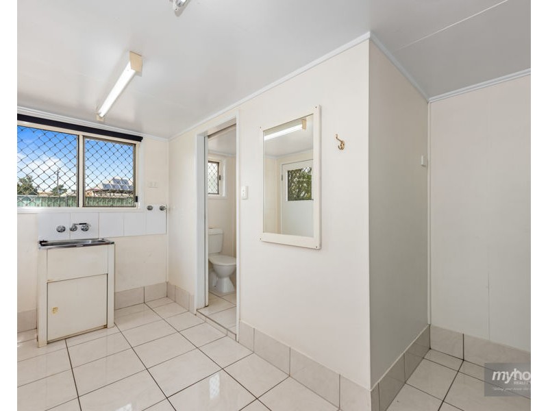 4A Lendrum Street, Newtown QLD 4350