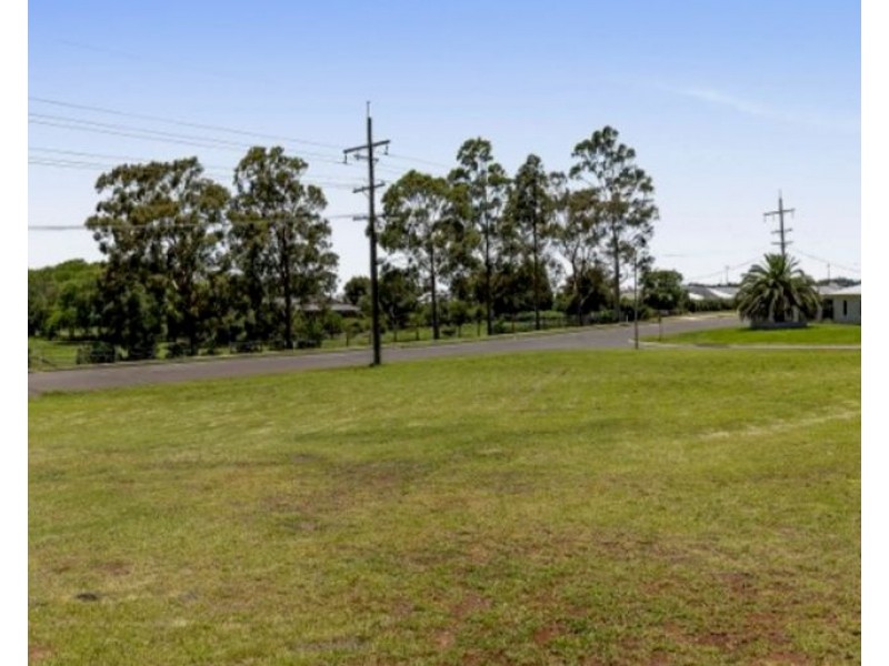 25 Lynne Court, Highfields QLD 4352