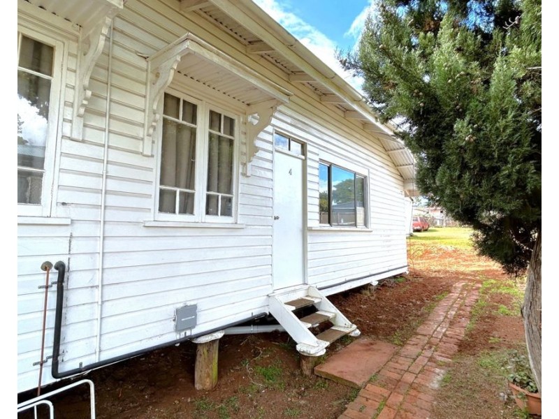 4/140 Ruthven Street, North Toowoomba QLD 4350