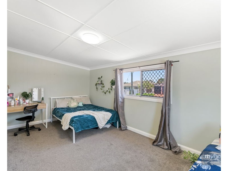 6 South Street, Rangeville QLD 4350