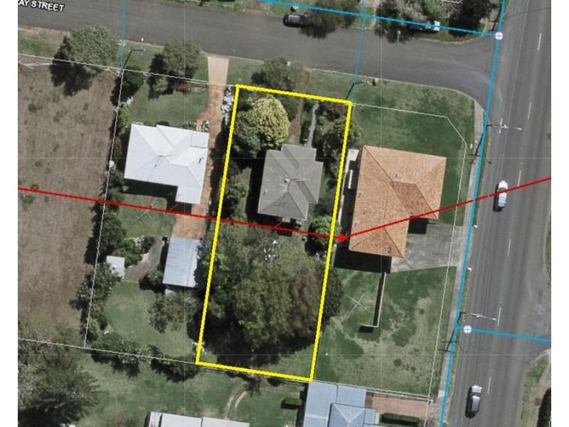 4 Murray Street, North Toowoomba QLD 4350