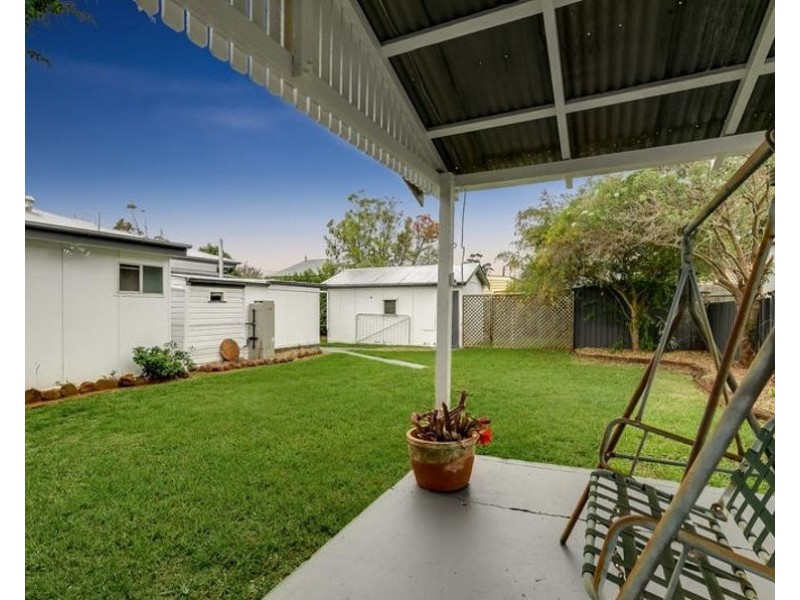 20 Henderson Street, Newtown QLD 4350