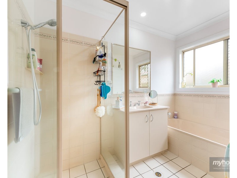 2/265 Taylor Street, Wilsonton QLD 4350