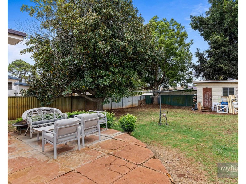 143 Stephen Street, Harristown QLD 4350